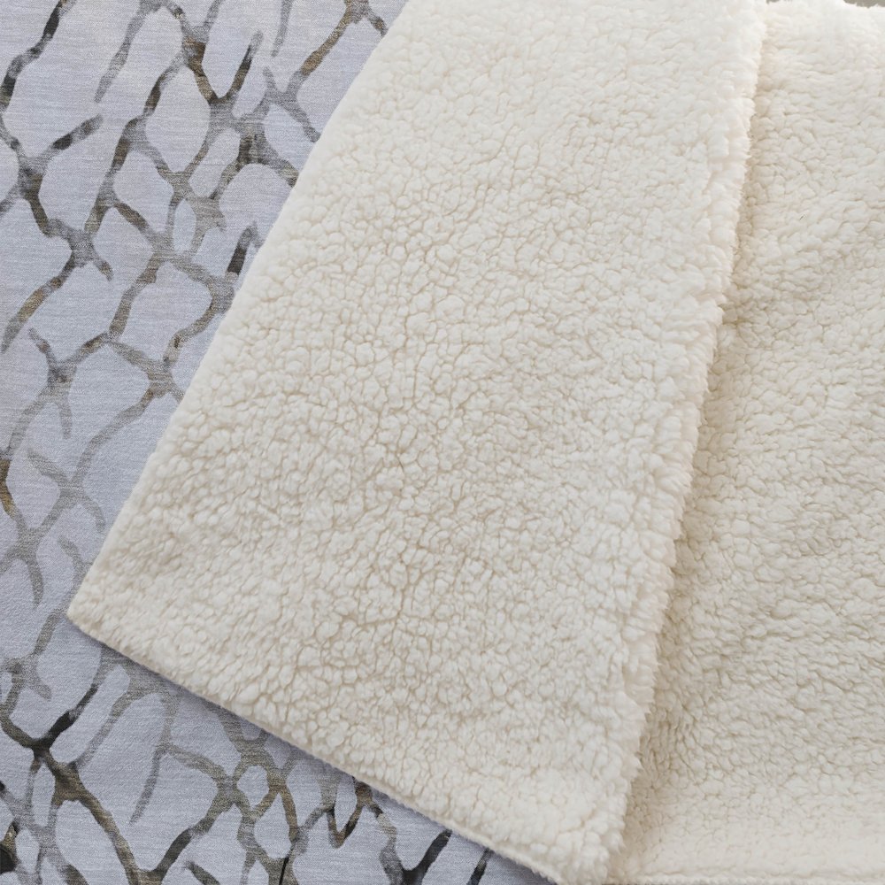Premium Machine Washable ASB609 Silver 50" x 70" Sherpa Throw Blanket. Picture 2