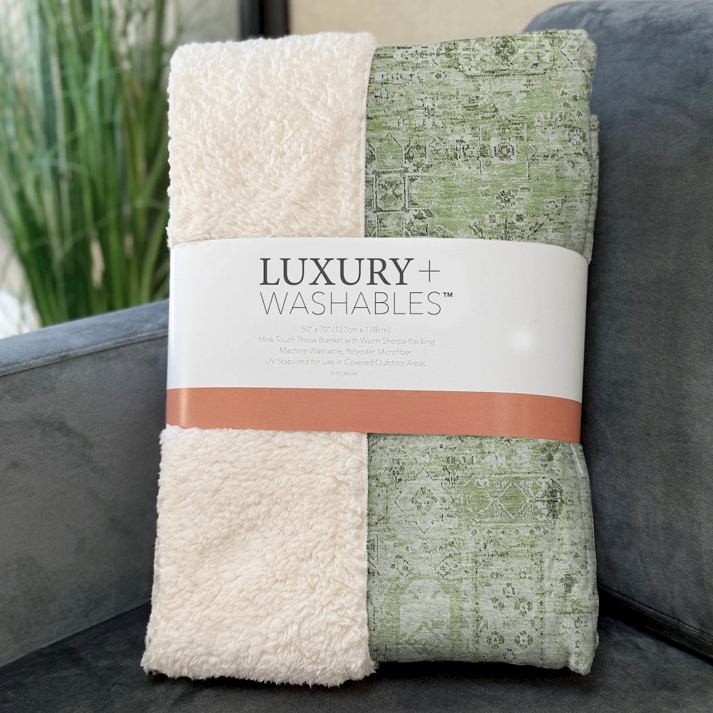 Premium Machine Washable ASB611 Green 50" x 70" Sherpa Throw Blanket. Picture 3