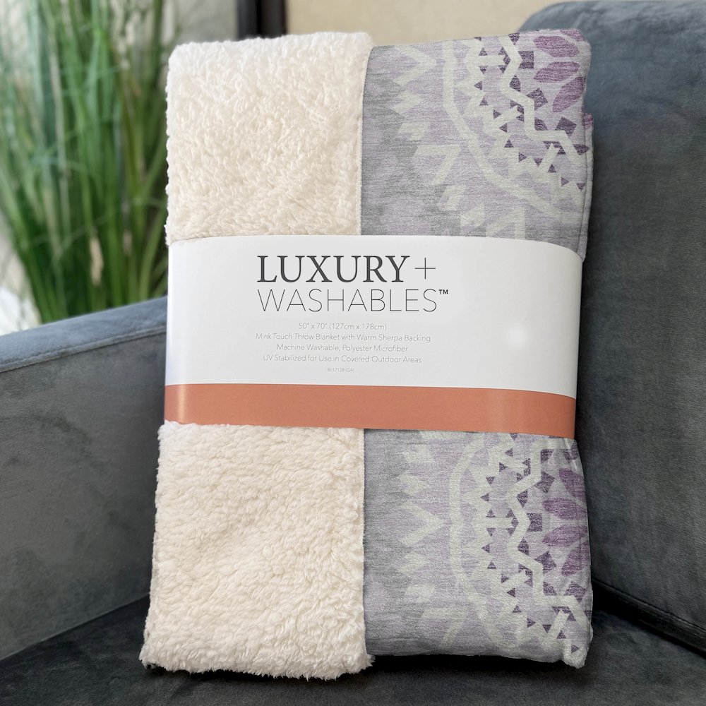 Premium Machine Washable ASB619 Lilac 50" x 70" Sherpa Throw Blanket. Picture 3