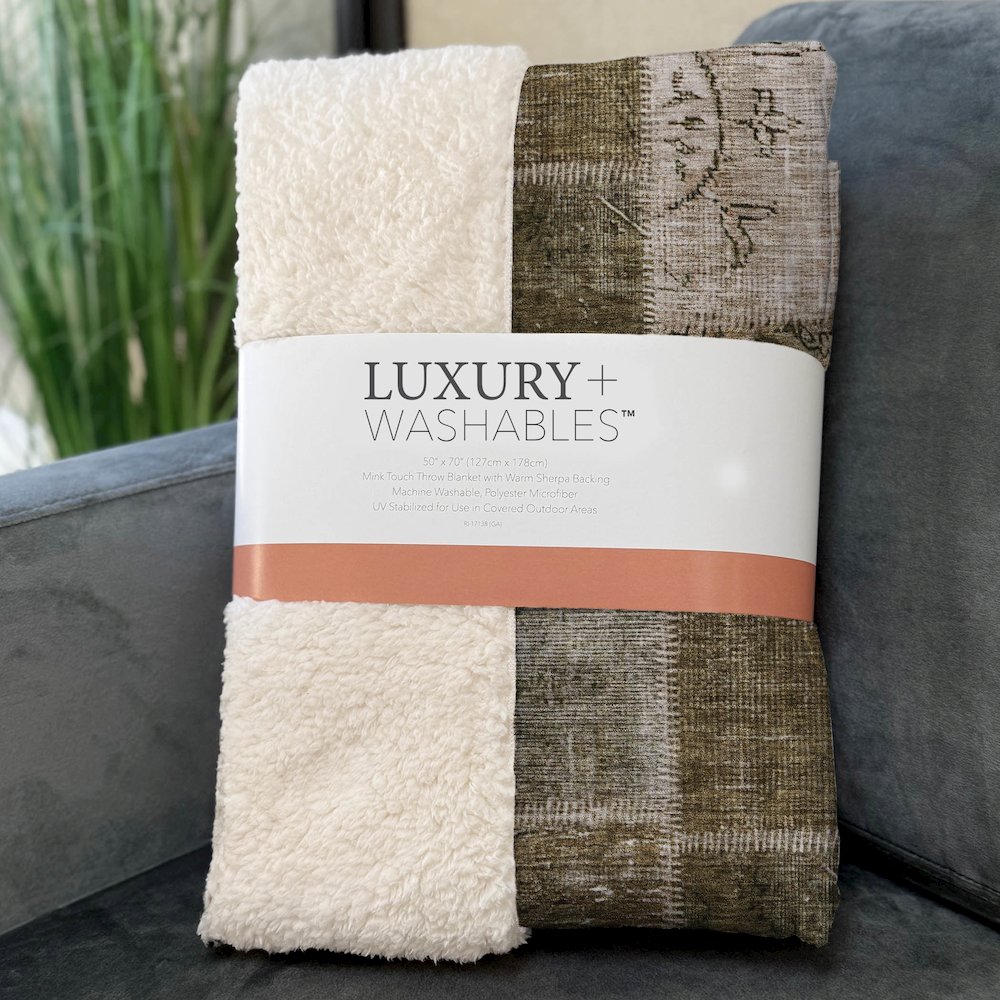 Premium Machine Washable ASB631 Brown 50" x 70" Sherpa Throw Blanket. Picture 3