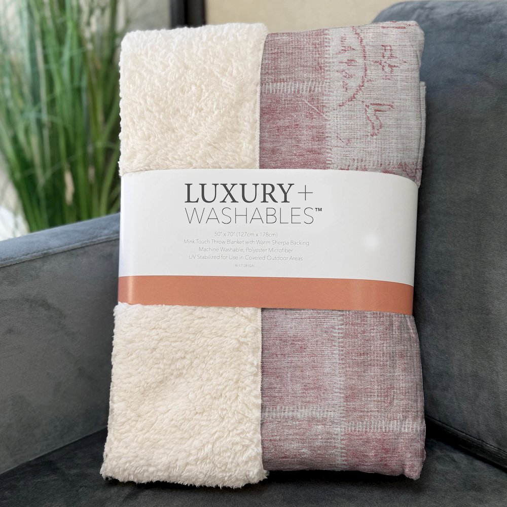 Premium Machine Washable ASB631 Pink 50" x 70" Sherpa Throw Blanket. Picture 3