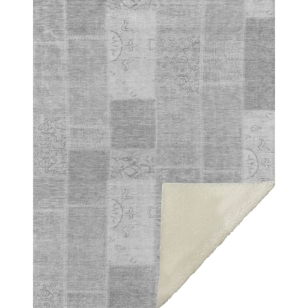Premium Machine Washable ASB631 Silver 50" x 70" Sherpa Throw Blanket. Picture 1