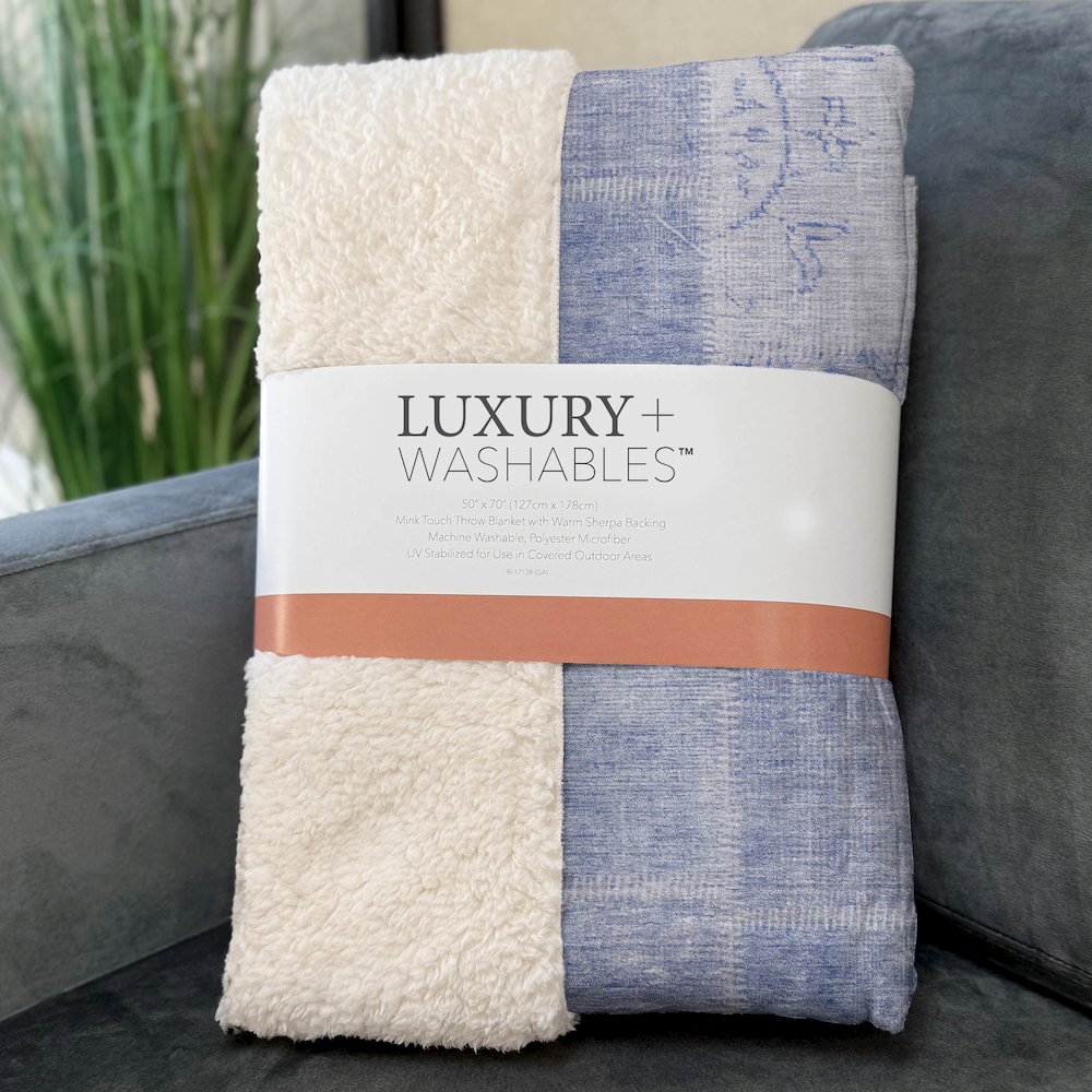 Premium Machine Washable ASB631 Sky 50" x 70" Sherpa Throw Blanket. Picture 3