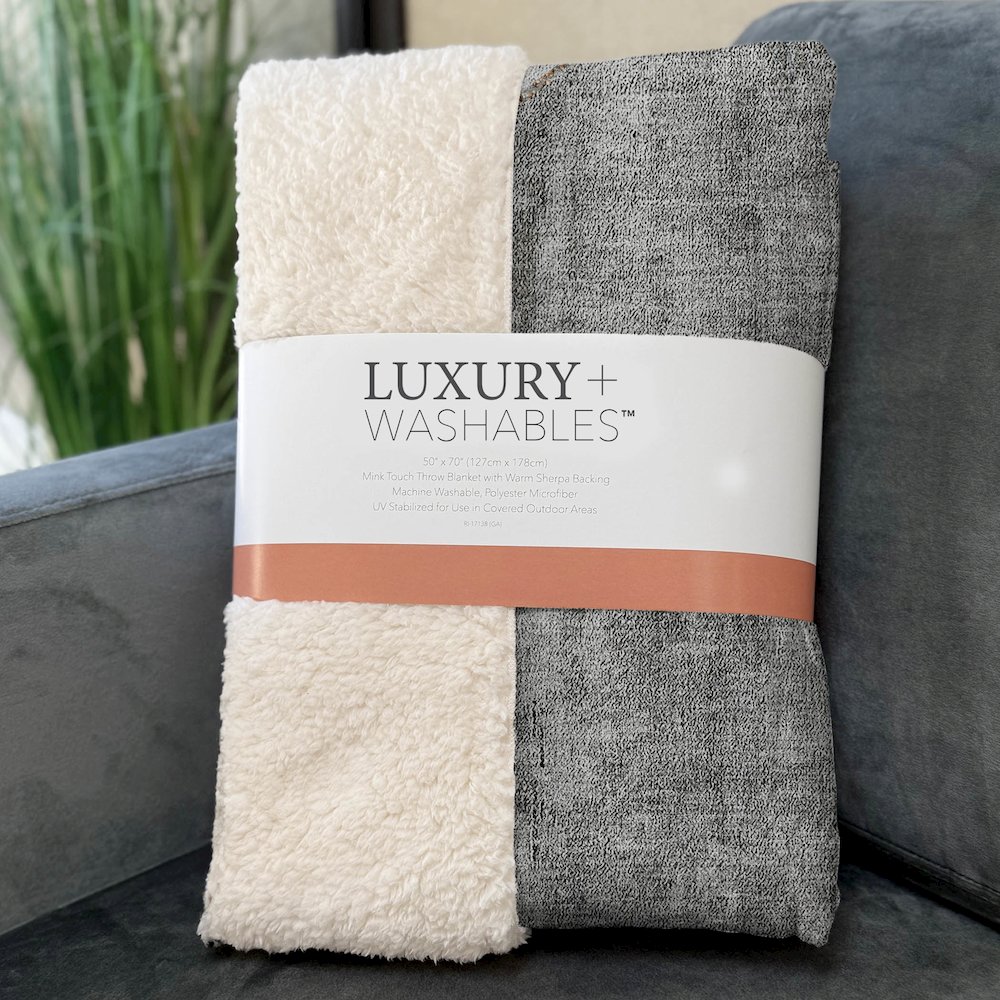 Premium Machine Washable ASB633 Gray 50" x 70" Sherpa Throw Blanket. Picture 3