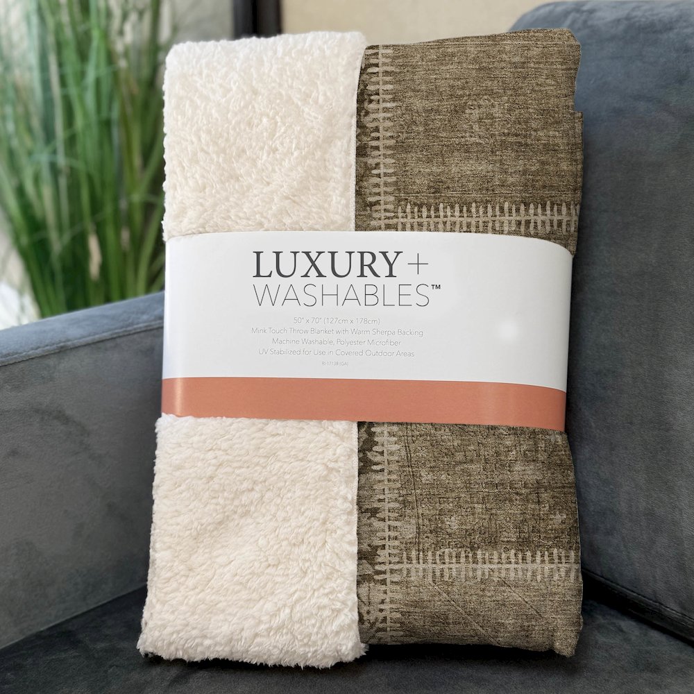 Premium Machine Washable ASB635 Brown 50" x 70" Sherpa Throw Blanket. Picture 3