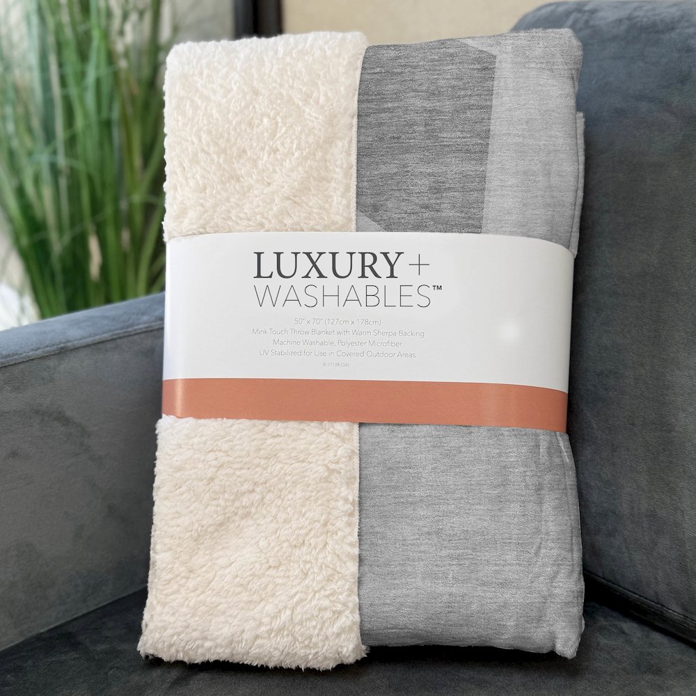 Premium Machine Washable ASB636 Gray 50" x 70" Sherpa Throw Blanket. Picture 3