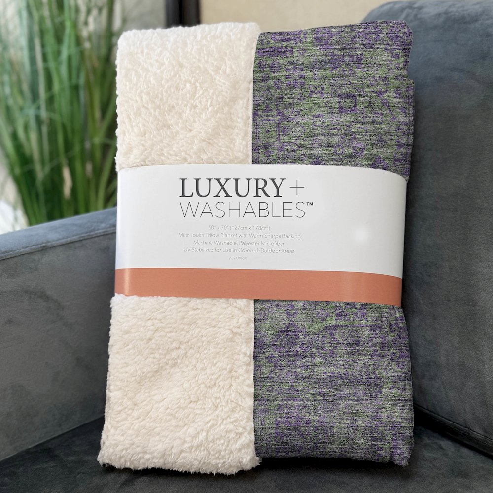 Premium Machine Washable ASB637 Fern 50" x 70" Sherpa Throw Blanket. Picture 3