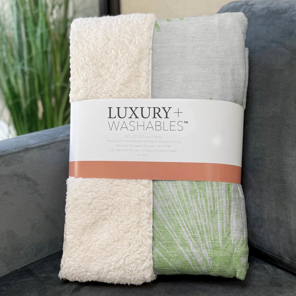 Premium Machine Washable ASB642 Aloe 50" x 70" Sherpa Throw Blanket. Picture 3