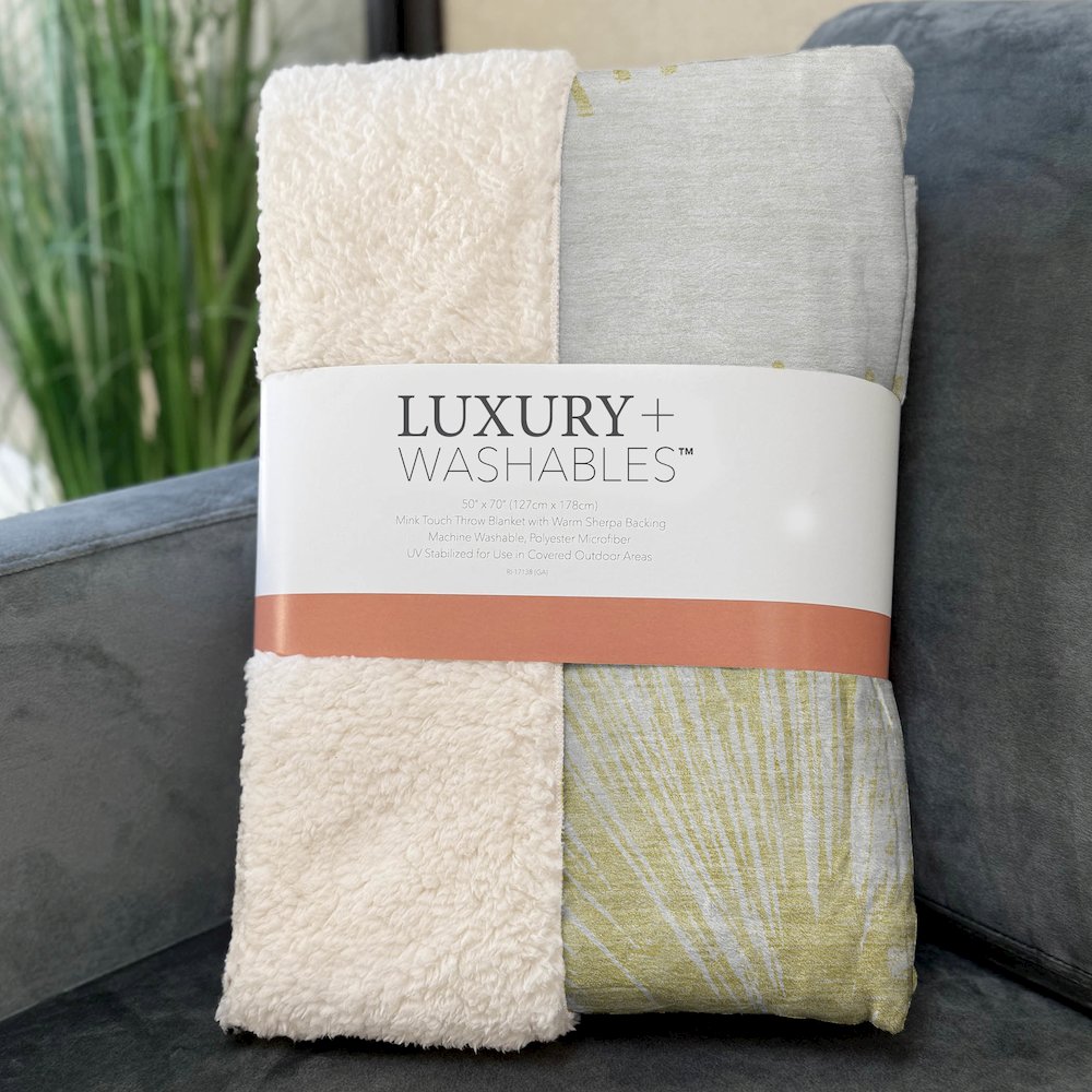 Premium Machine Washable ASB642 Beige 50" x 70" Sherpa Throw Blanket. Picture 3