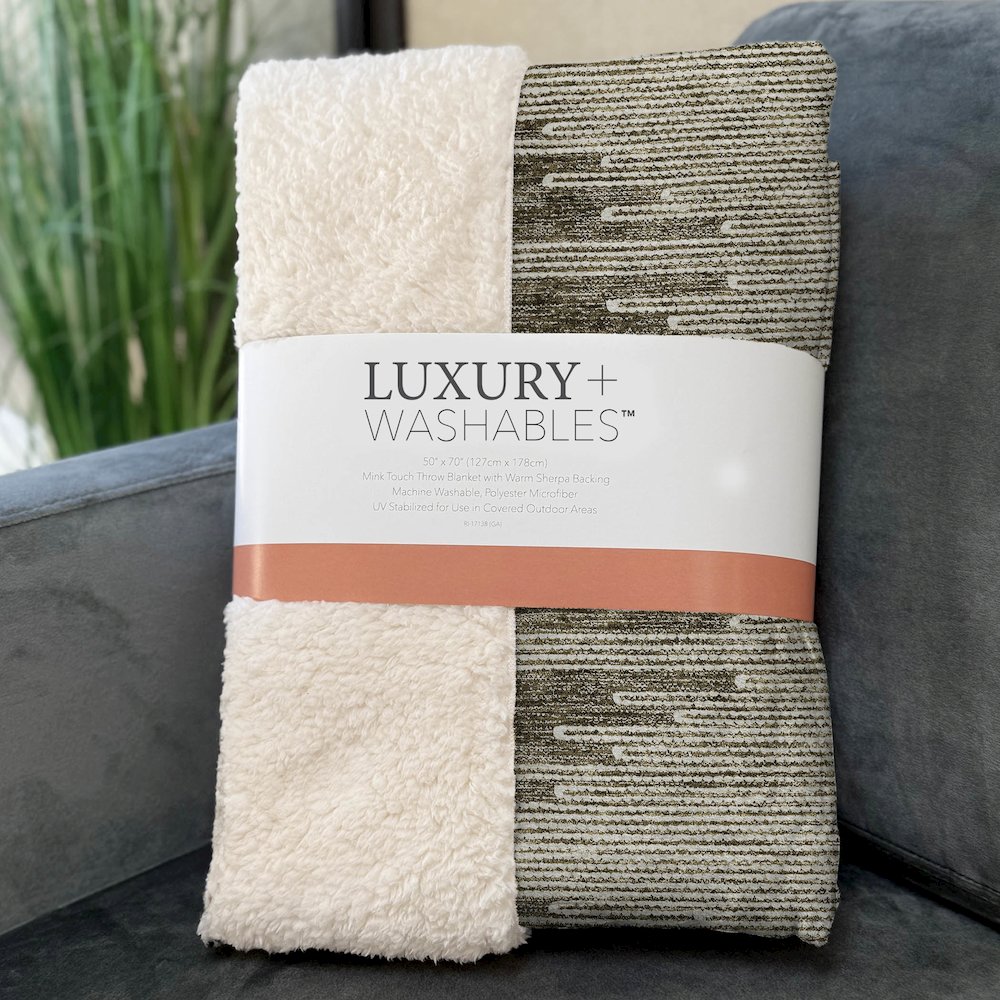 Premium Machine Washable ASB647 Coffee 50" x 70" Sherpa Throw Blanket. Picture 3