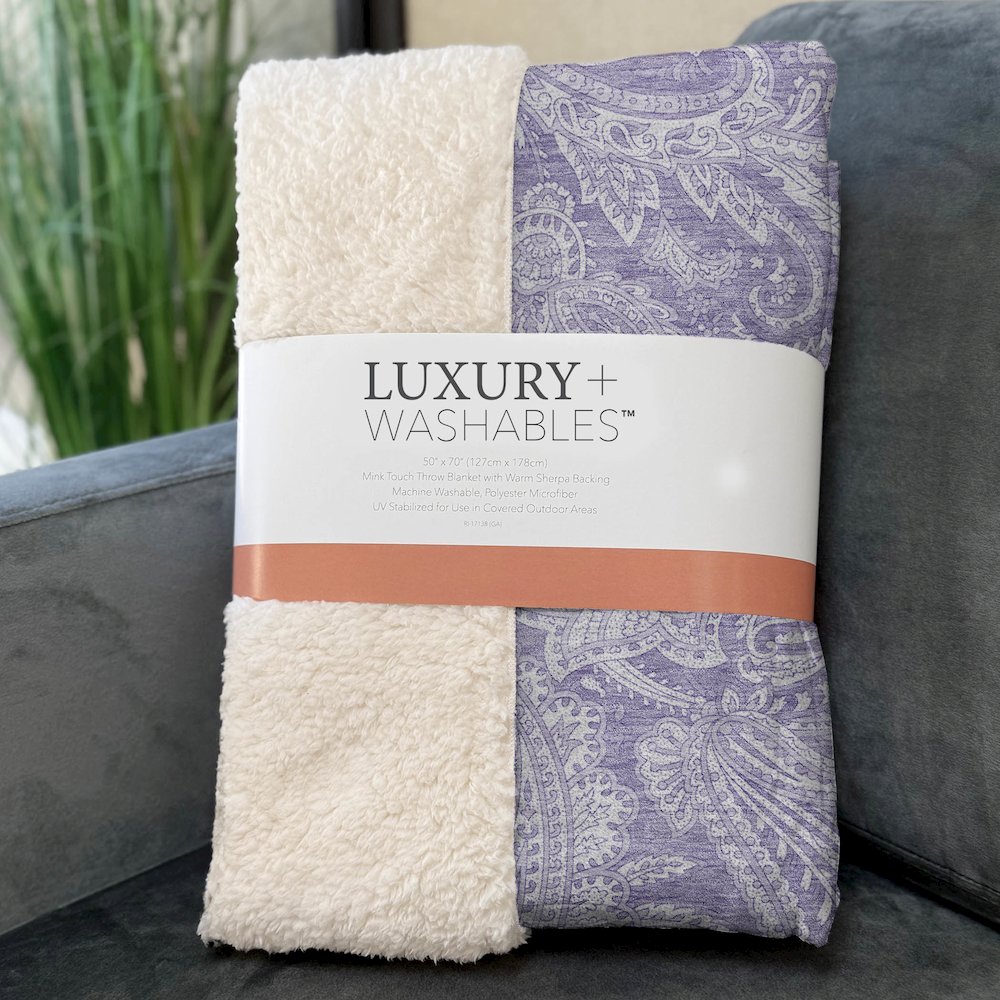 Premium Machine Washable ASB654 Lavender 50" x 70" Sherpa Throw Blanket. Picture 3