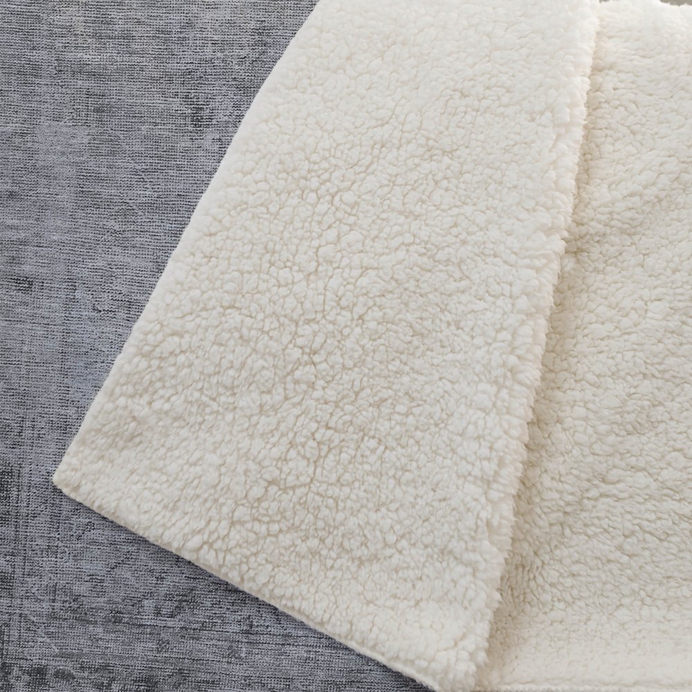 Premium Machine Washable ASB658 Gray 50" x 70" Sherpa Throw Blanket. Picture 2