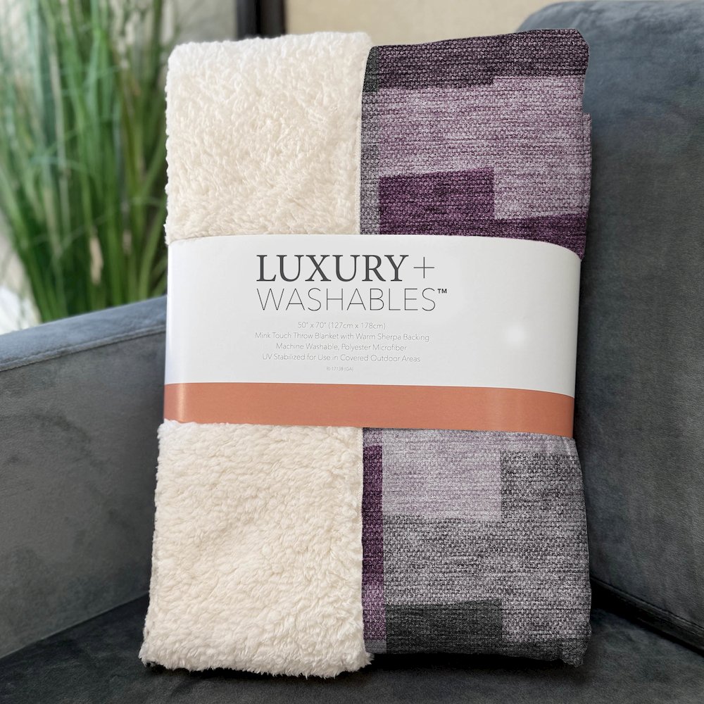 Premium Machine Washable ASB659 Merlot 50" x 70" Sherpa Throw Blanket. Picture 3