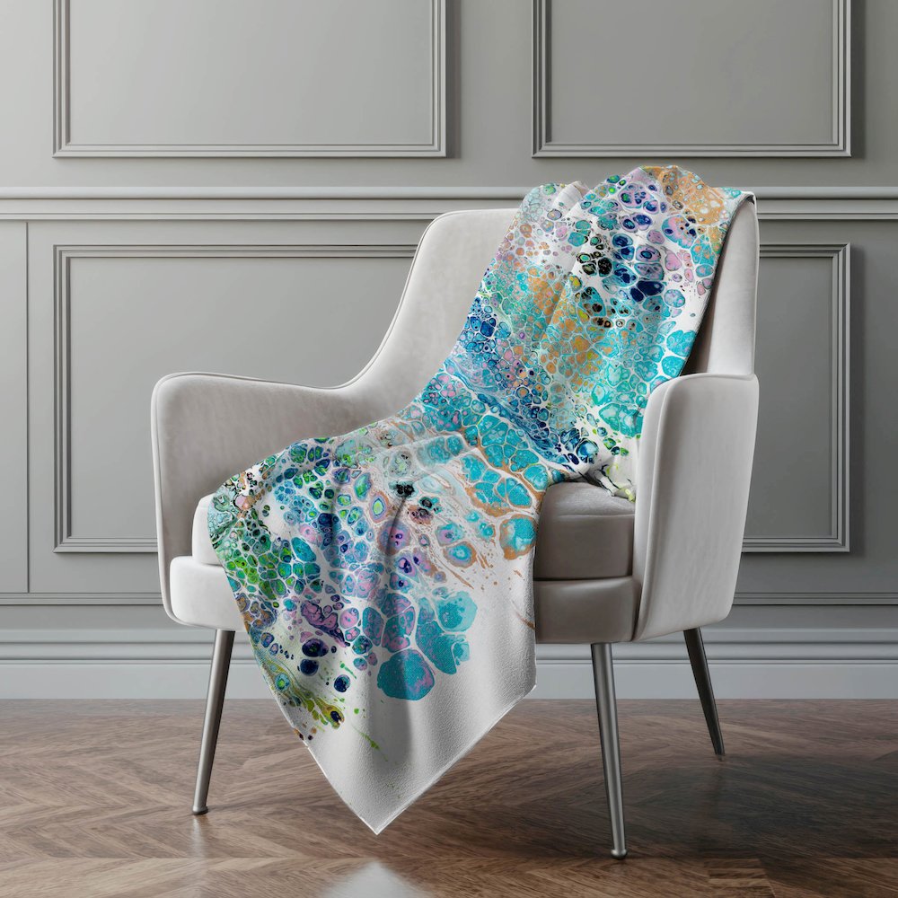 Premium Machine Washable ASB65 Mermaid 50" x 70" Sherpa Throw Blanket. Picture 5