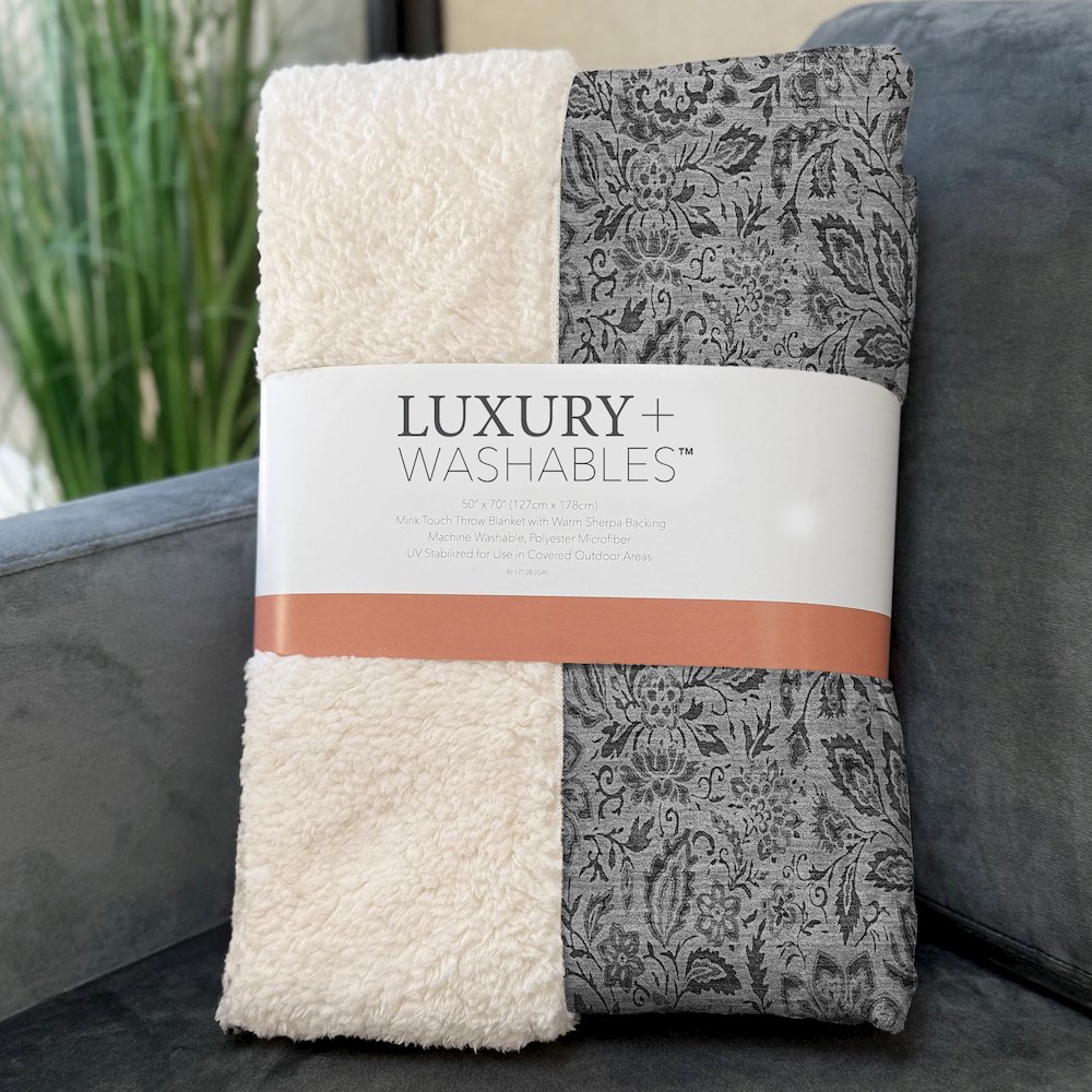 Premium Machine Washable ASB660 Gray 50" x 70" Sherpa Throw Blanket. Picture 3