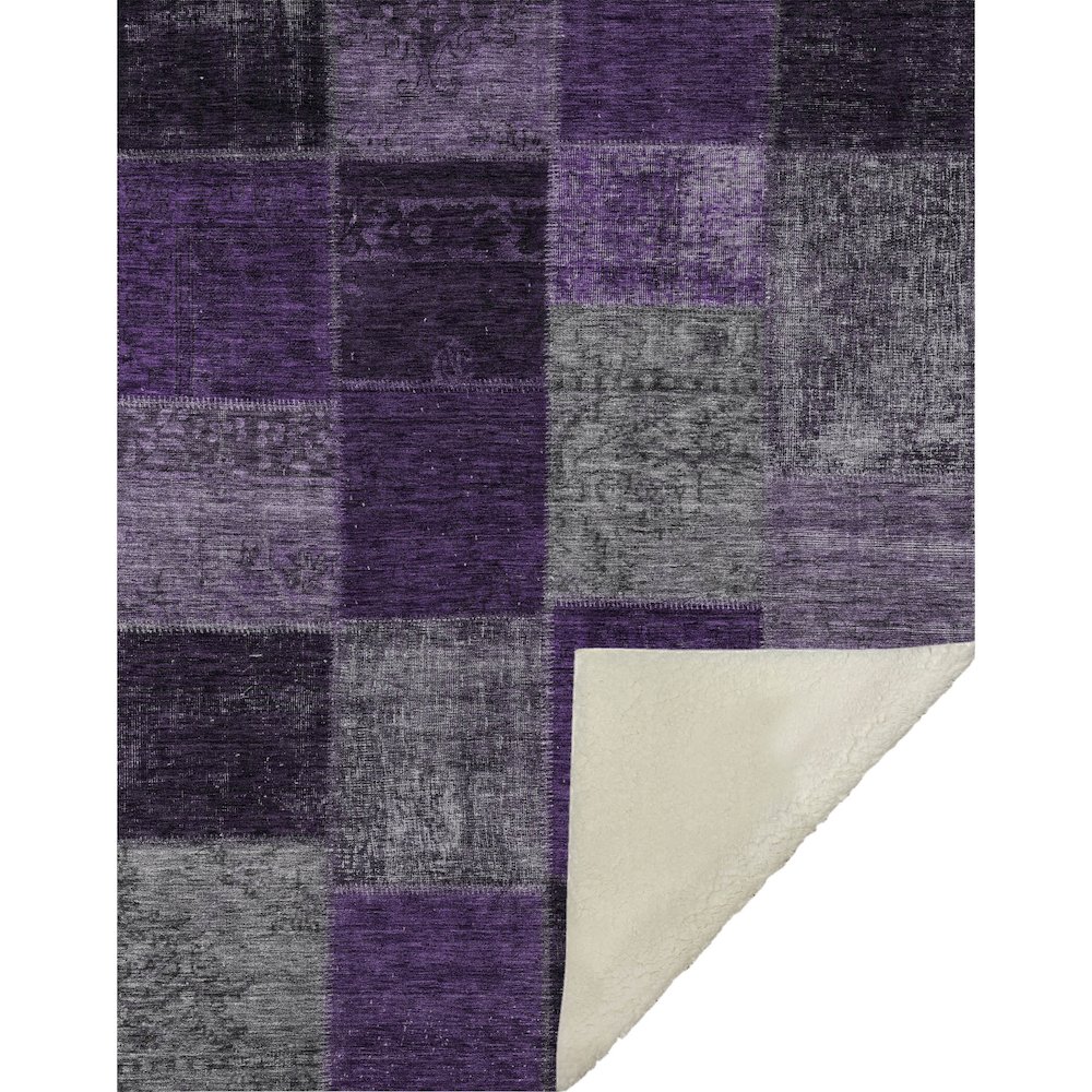 Premium Machine Washable ASB663 Eggplant 50" x 70" Sherpa Throw Blanket. Picture 1