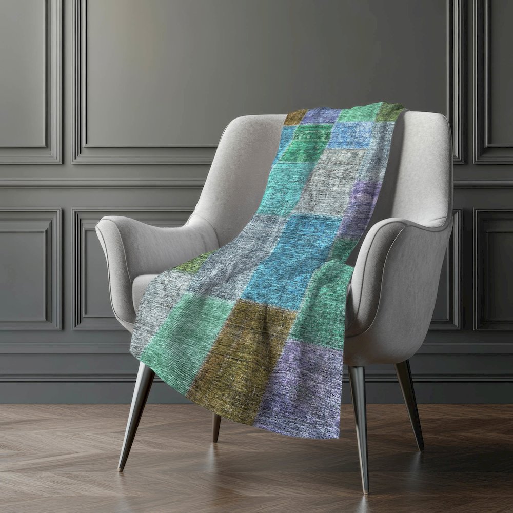 Premium Machine Washable ASB663 Green 50" x 70" Sherpa Throw Blanket. Picture 5