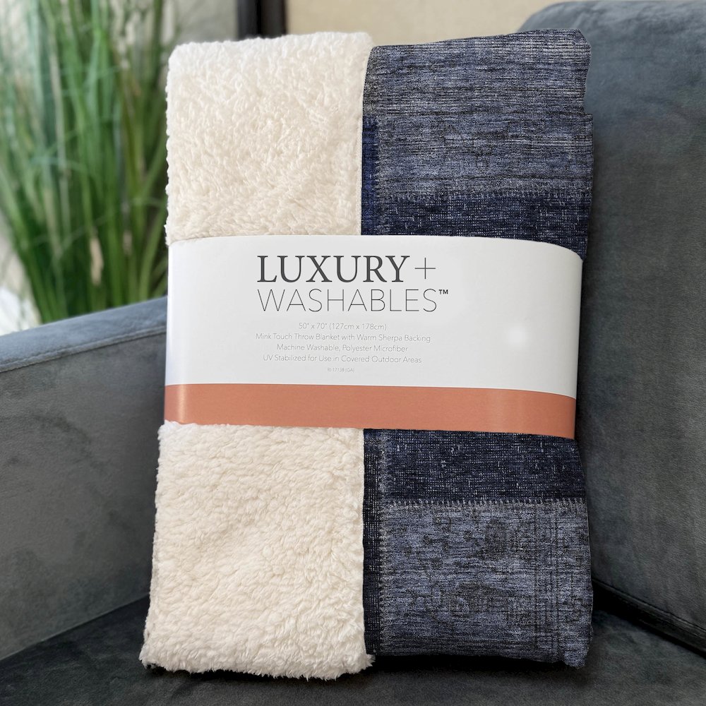 Premium Machine Washable ASB663 Navy 50" x 70" Sherpa Throw Blanket. Picture 3