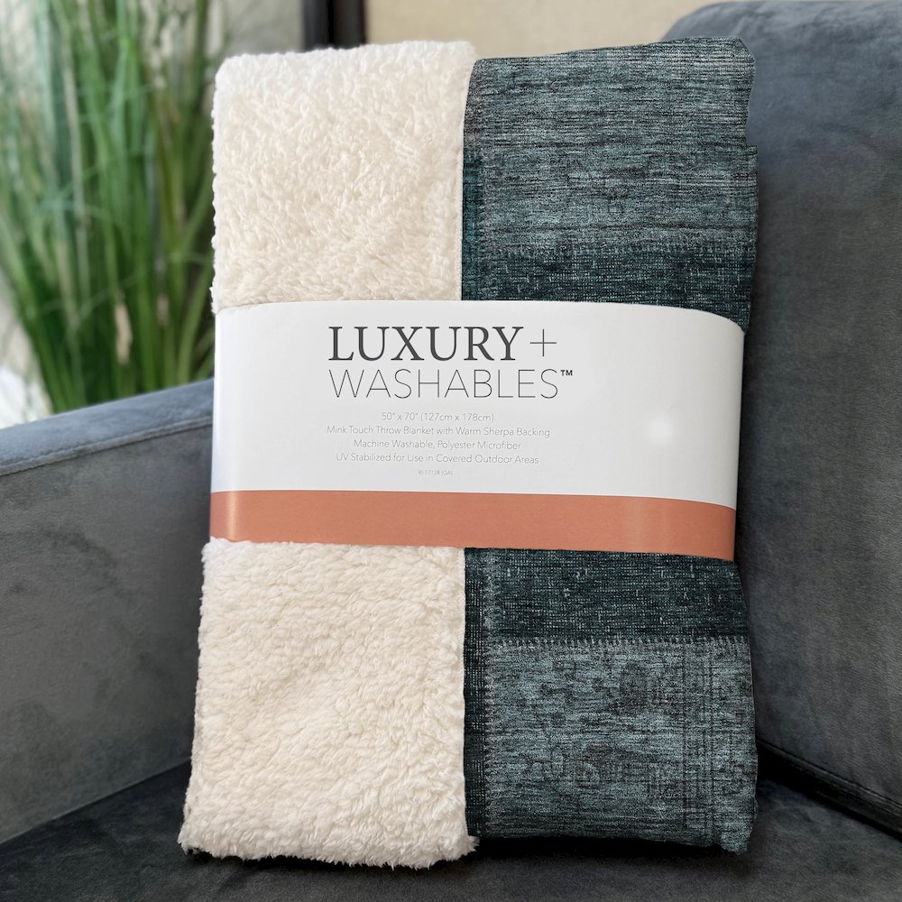 Premium Machine Washable ASB663 Teal 50" x 70" Sherpa Throw Blanket. Picture 3