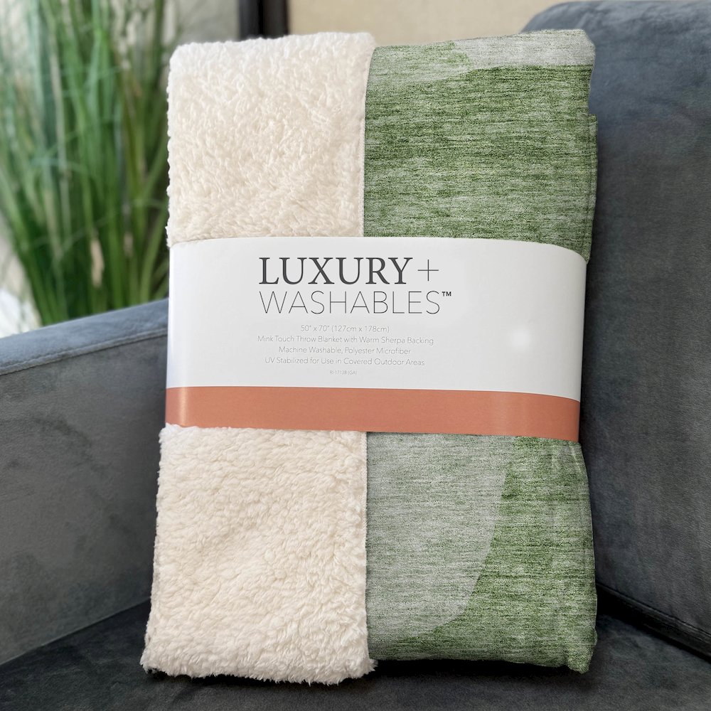 Premium Machine Washable ASB665 Aloe 50" x 70" Sherpa Throw Blanket. Picture 3