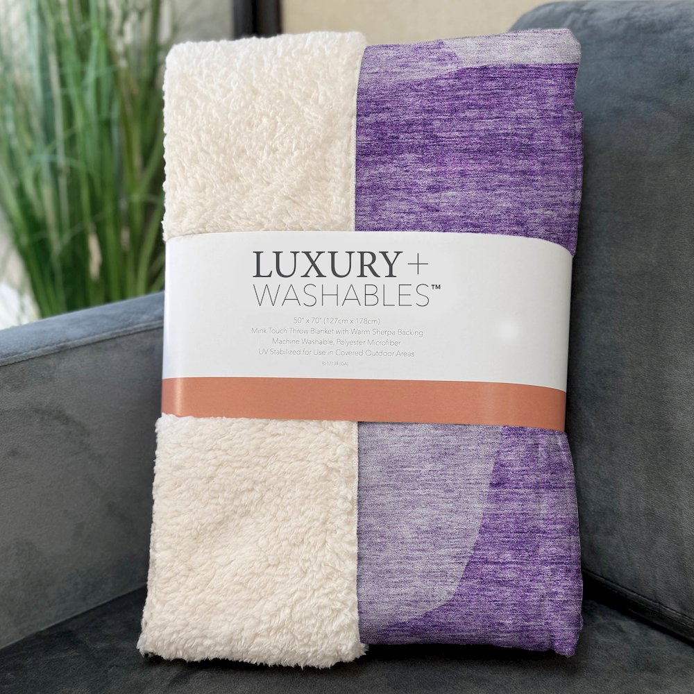 Premium Machine Washable ASB665 Eggplant 50" x 70" Sherpa Throw Blanket. Picture 3