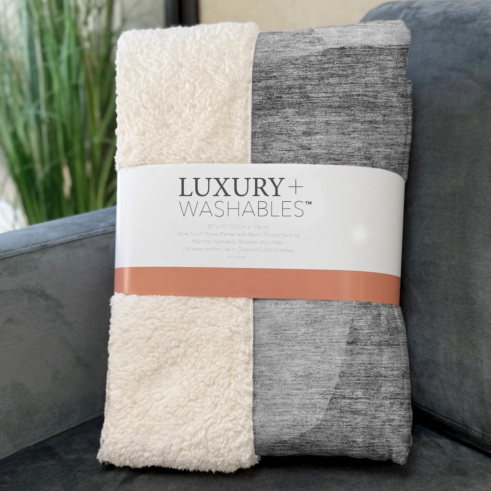 Premium Machine Washable ASB665 Silver 50" x 70" Sherpa Throw Blanket. Picture 3