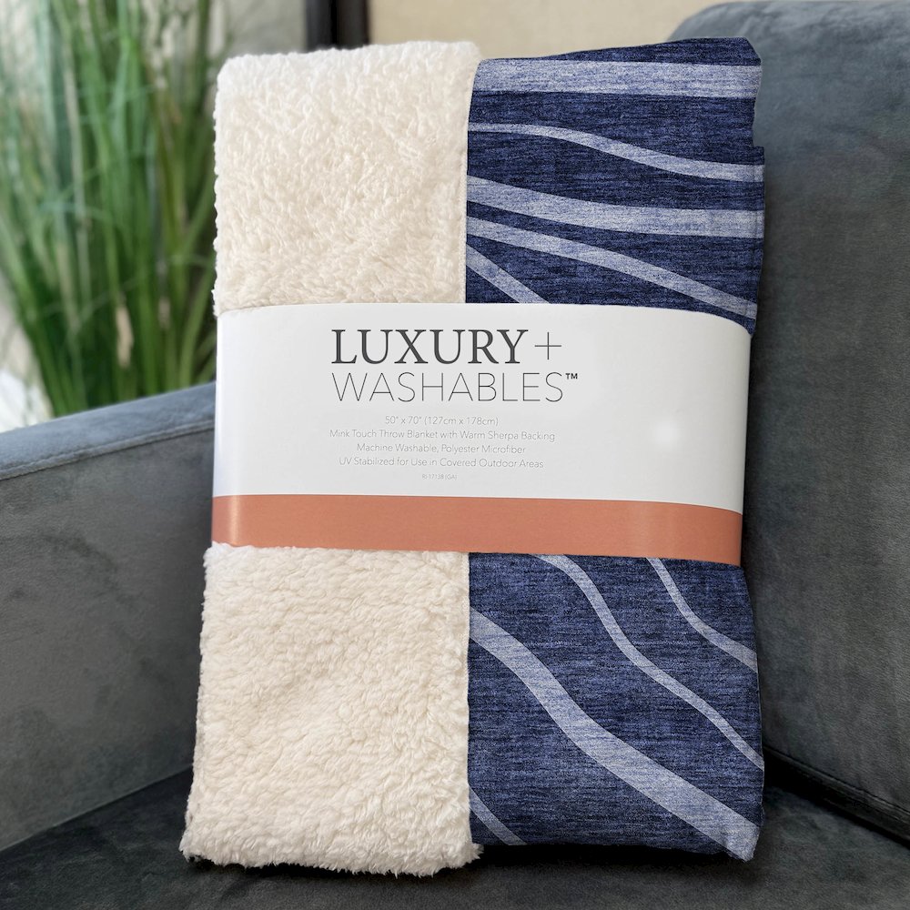 Premium Machine Washable ASB668 Navy 50" x 70" Sherpa Throw Blanket. Picture 3
