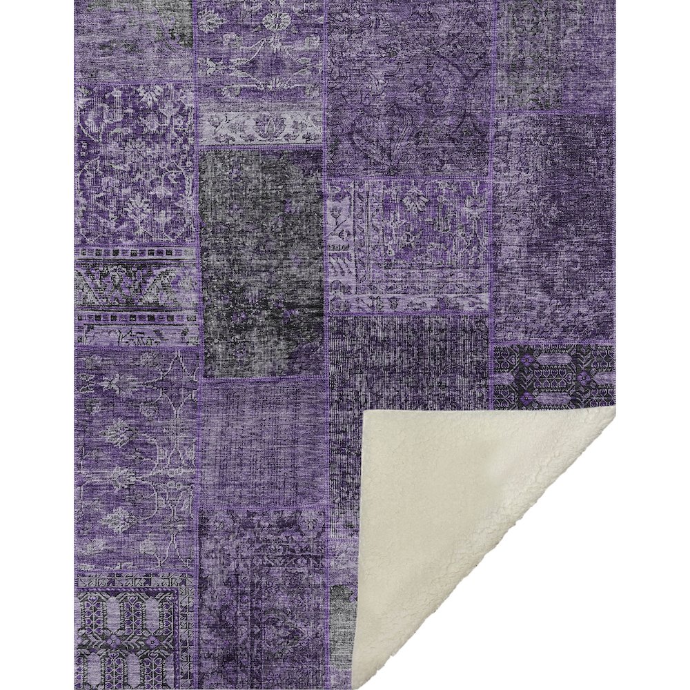 Premium Machine Washable ASB669 Eggplant 50" x 70" Sherpa Throw Blanket. Picture 1