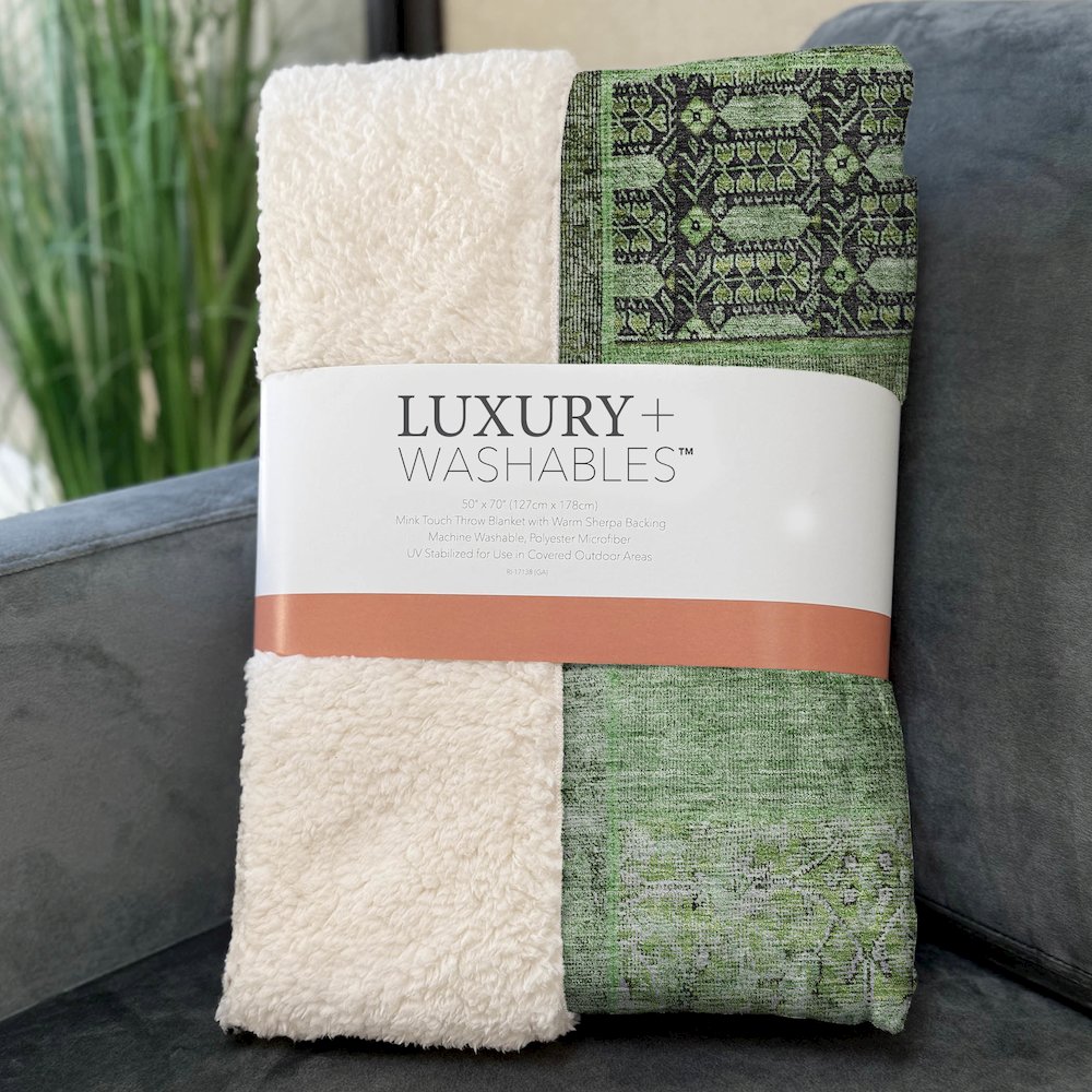 Premium Machine Washable ASB669 Green 50" x 70" Sherpa Throw Blanket. Picture 3