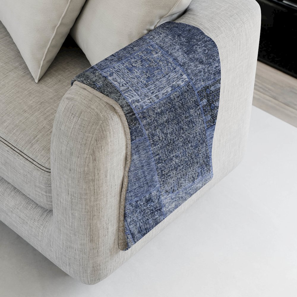 Premium Machine Washable ASB669 Navy 50" x 70" Sherpa Throw Blanket. Picture 4