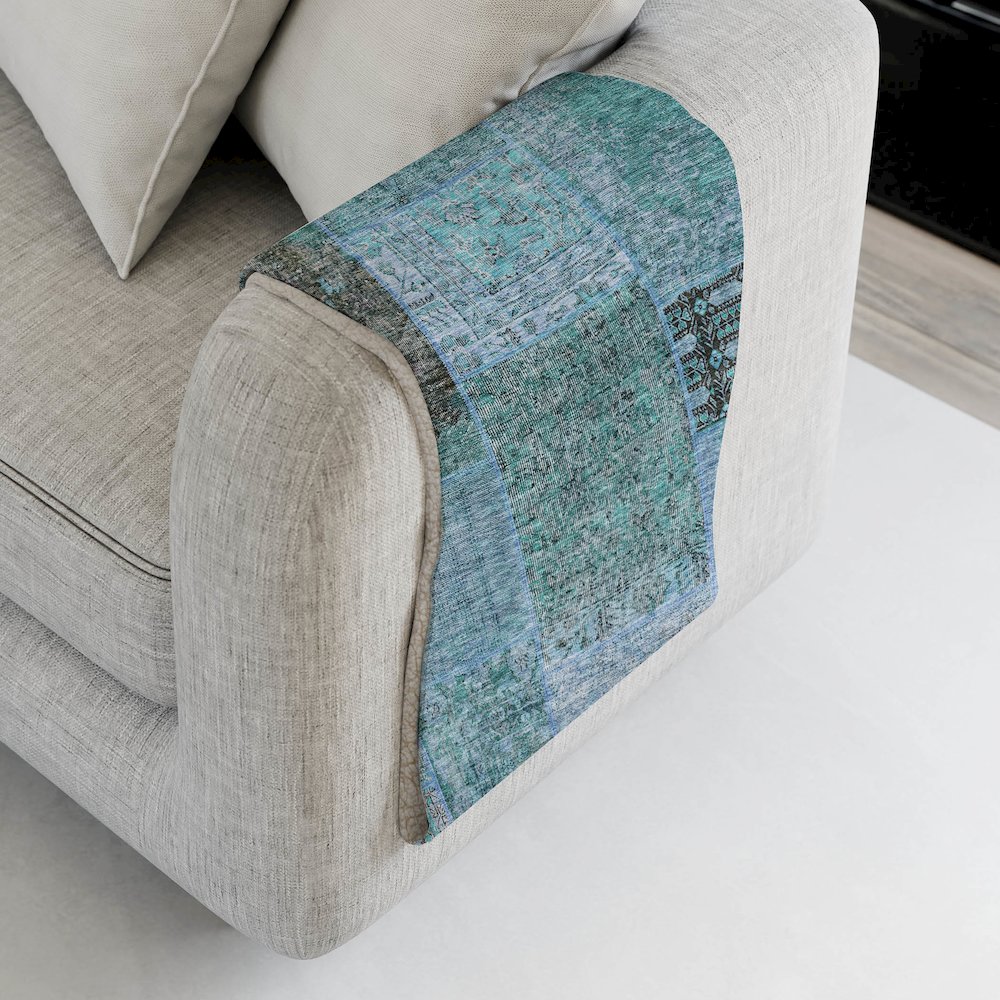 Premium Machine Washable ASB669 Teal 50" x 70" Sherpa Throw Blanket. Picture 4