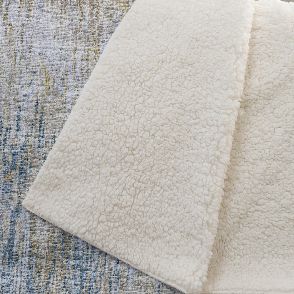 Premium Machine Washable ASB66 Gilded 50" x 70" Sherpa Throw Blanket. Picture 2
