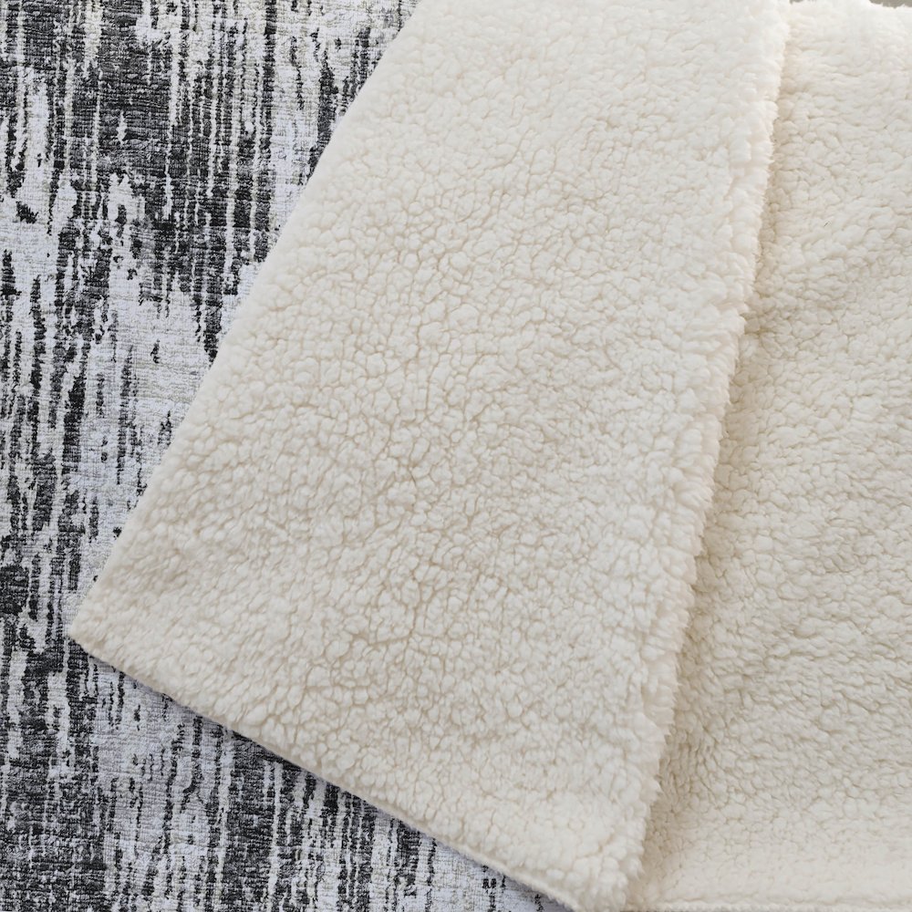 Premium Machine Washable ASB66 Gray 50" x 70" Sherpa Throw Blanket. Picture 2