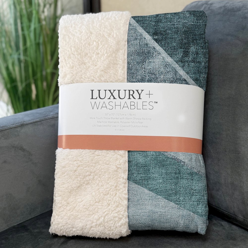 Premium Machine Washable ASB671 Teal 50" x 70" Sherpa Throw Blanket. Picture 3