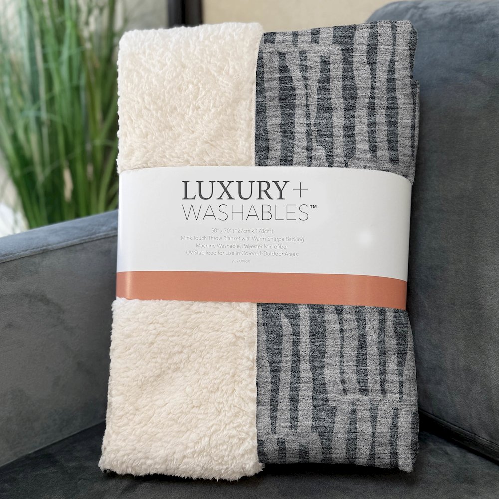 Premium Machine Washable ASB674 Charcoal 50" x 70" Sherpa Throw Blanket. Picture 3