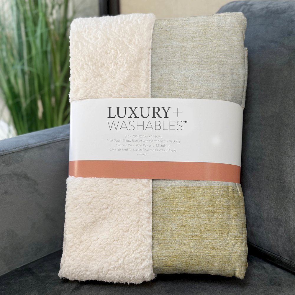 Premium Machine Washable ASB678 Gold 50" x 70" Sherpa Throw Blanket. Picture 3