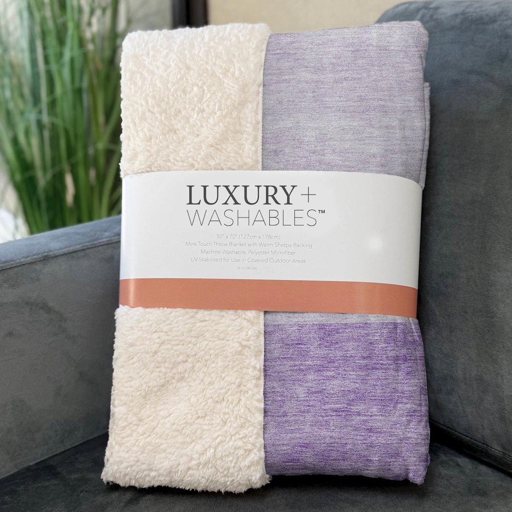 Premium Machine Washable ASB678 Purple 50" x 70" Sherpa Throw Blanket. Picture 3