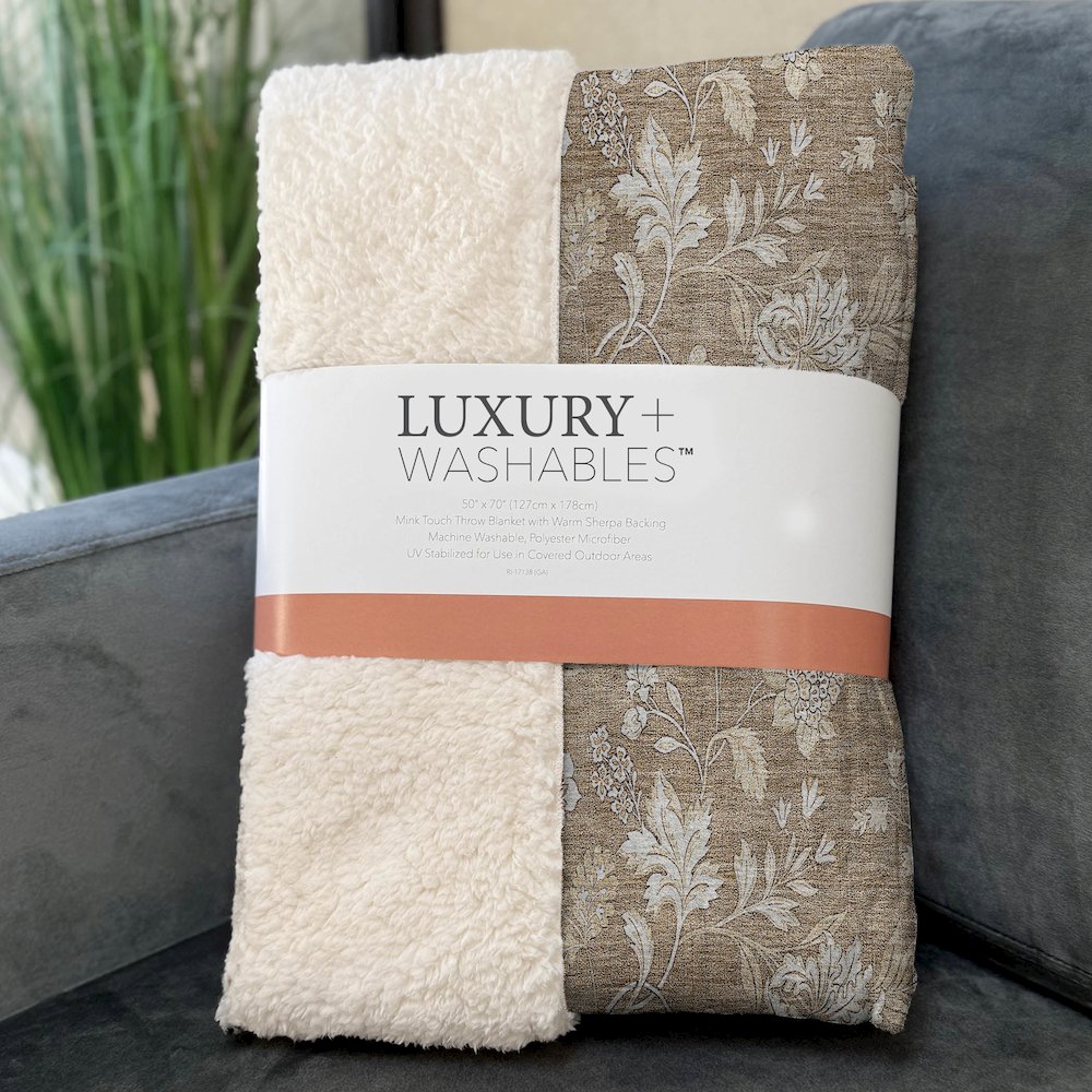 Premium Machine Washable ASB681 Copper 50" x 70" Sherpa Throw Blanket. Picture 3