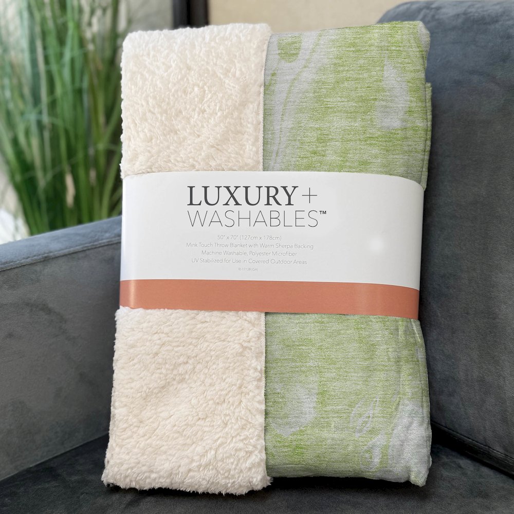 Premium Machine Washable ASB682 Aloe 50" x 70" Sherpa Throw Blanket. Picture 3