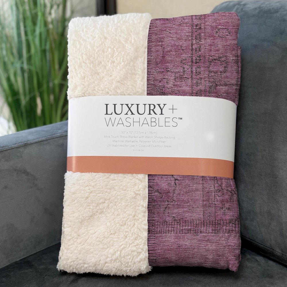 Premium Machine Washable ASB685 Blush 50" x 70" Sherpa Throw Blanket. Picture 3