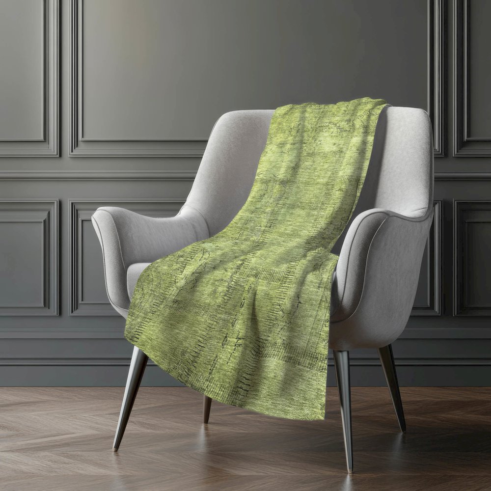 Premium Machine Washable ASB685 Fern 50" x 70" Sherpa Throw Blanket. Picture 5