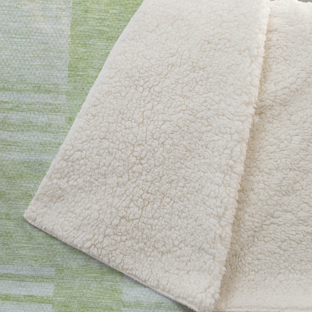 Premium Machine Washable ASB686 Aloe 50" x 70" Sherpa Throw Blanket. Picture 2