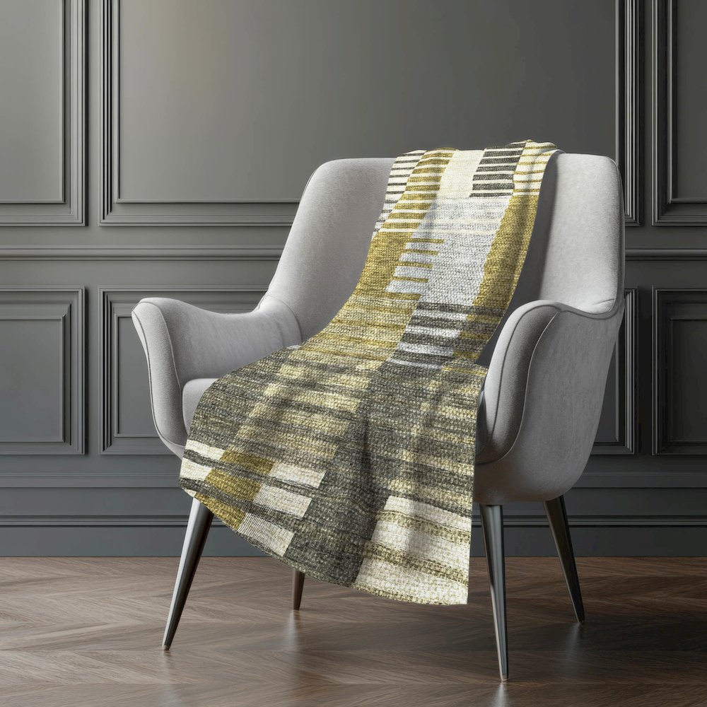Premium Machine Washable ASB687 Brown 50" x 70" Sherpa Throw Blanket. Picture 5