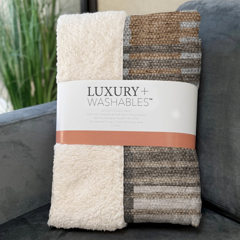 Premium Machine Washable ASB687 Paprika 50" x 70" Sherpa Throw Blanket. Picture 3