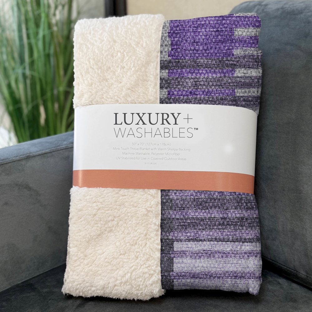 Premium Machine Washable ASB687 Purple 50" x 70" Sherpa Throw Blanket. Picture 3