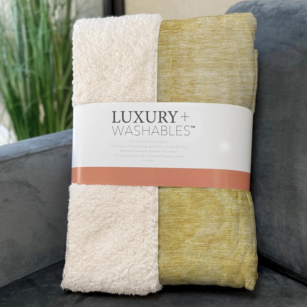 Premium Machine Washable ASB688 Gold 50" x 70" Sherpa Throw Blanket. Picture 3