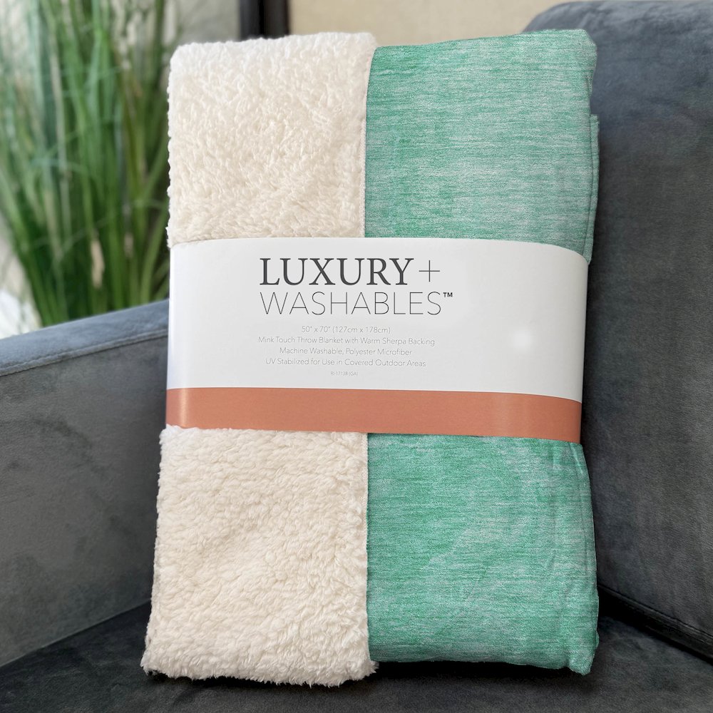 Premium Machine Washable ASB688 Teal 50" x 70" Sherpa Throw Blanket. Picture 3