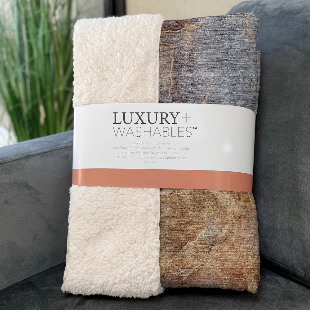 Premium Machine Washable ASB689 Coral 50" x 70" Sherpa Throw Blanket. Picture 3
