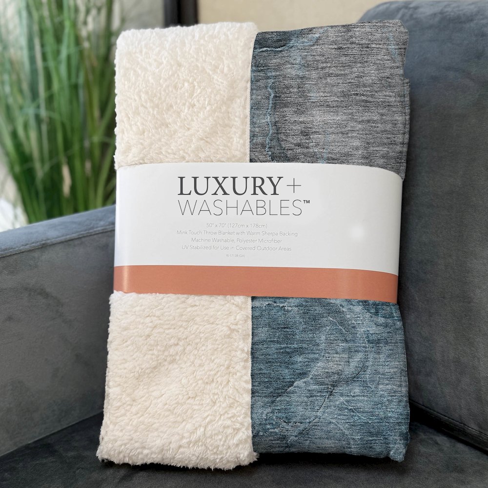 Premium Machine Washable ASB689 Teal 50" x 70" Sherpa Throw Blanket. Picture 3