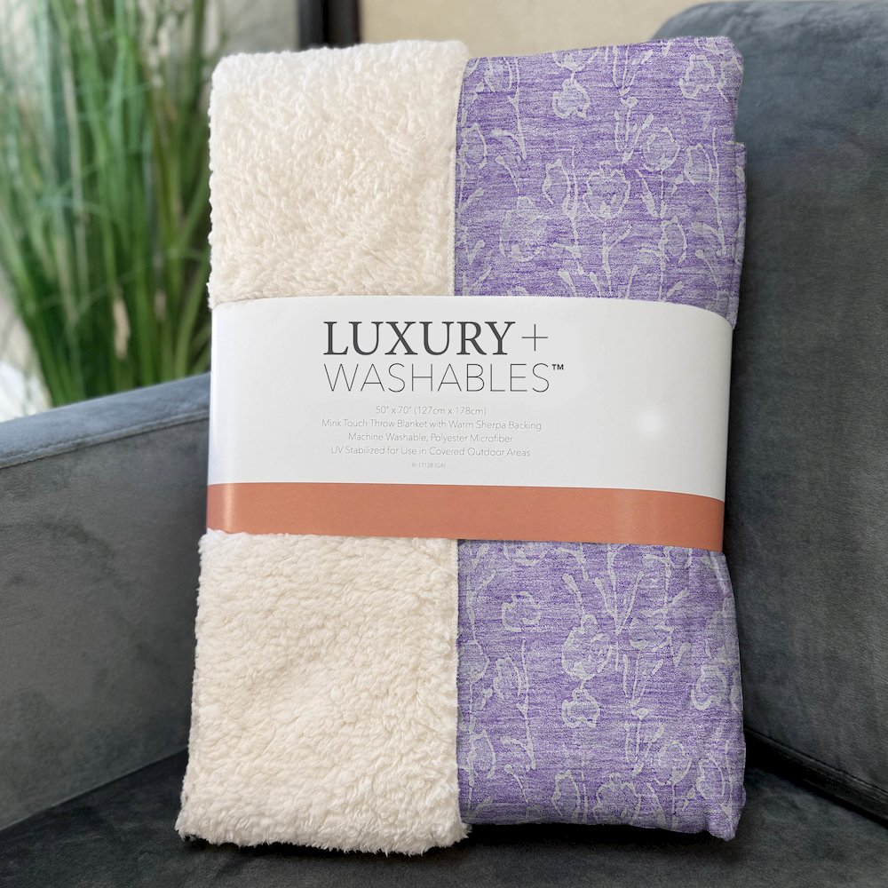 Premium Machine Washable ASB691 Lilac 50" x 70" Sherpa Throw Blanket. Picture 3